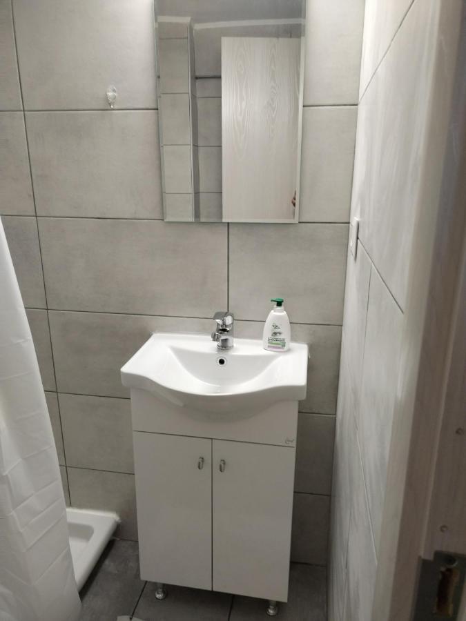Kingsway Mezzanine Appartement Corfu  Buitenkant foto